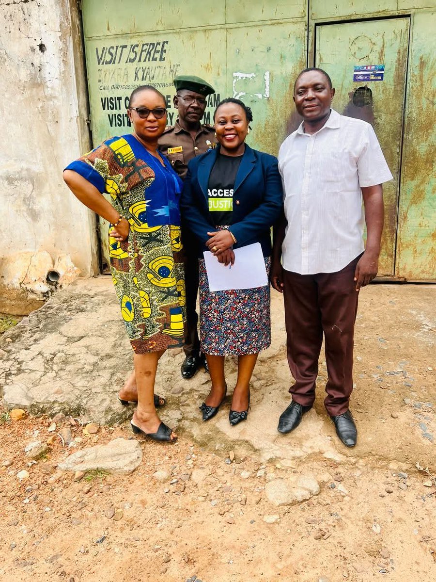 A SPECIAL SALUTE TO OUR CORRECTIONAL SERVICE OFFICERS 

Today, I want to shine a spotlight on a group of unsung heroes—our Correctional Service Officers.

Just recently, a team of Pro bono Lawyers under the PPDC’s RPDN project went for a prison audit at the Jimeta Correctional