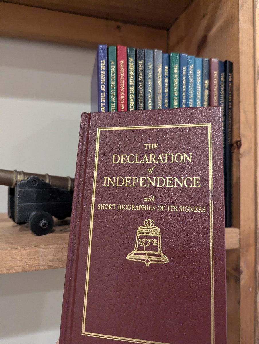 michellekafer's tweet photo. I am looking forward to discussing with 9th grade students the influence of the Declaration of Independence and their annotations today.
Cast the vision.
Capture the dignity of liberty.
Know your American heritage.
"Reigniting the flame of civics learning." -@CLT_Exam
#myCCday https://t.co/jLgcfuGhDh