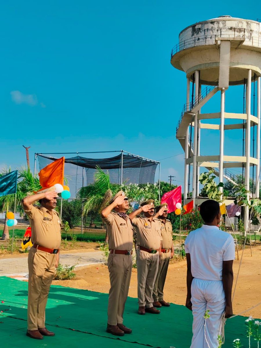APTSMIRZAPURUPP's tweet photo. Independence Day at Armed police training school , chunar fort https://t.co/0zI6976nrl