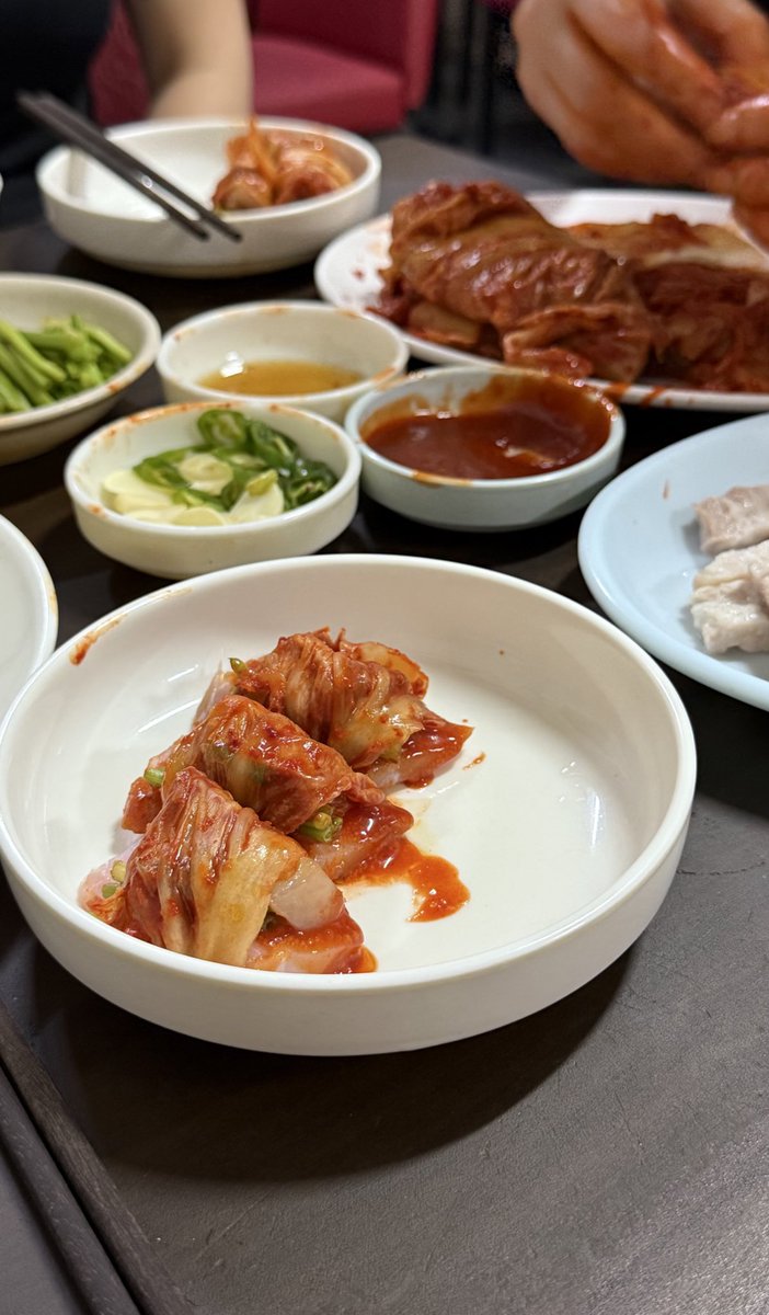 aiai0k's tweet photo. 영프 친구들이랑 안주나라 다녀왔어요🤩
영현이 최근에 오랜만에 스탭들이랑 와서 먹구 며칠 후에 또 부모님이랑 같이 왔었다구.. 맛있는 거 마니 먹구 댕갸~~😍 https://t.co/89pa937auf