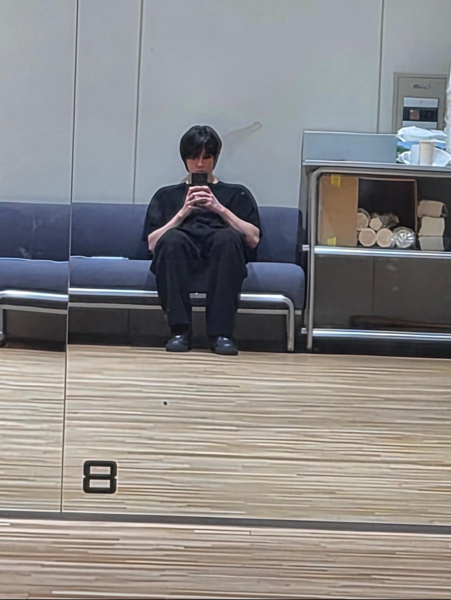 [250815] weverse dm 🧸💬

🧸 hi 
🧸 i’m at practice
🧸 okay i’ll do it
🧸 hiiihiiii~~!!! bamgeut is here!!! 🌟⭐️💫💫💫💫