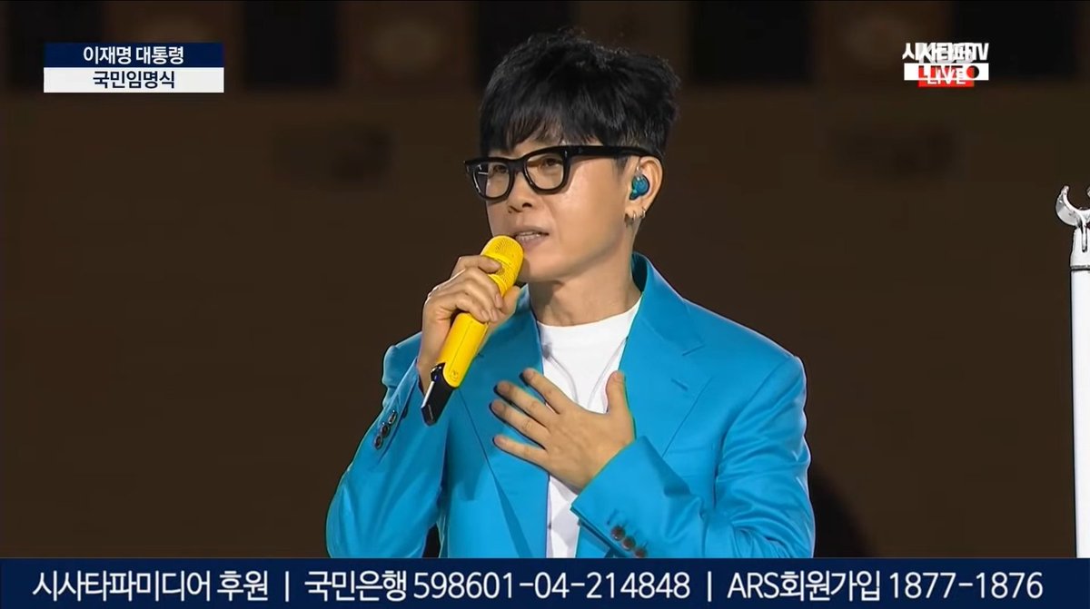 승환옹
"나는 우리나라가 너무 자랑스럽습니다."

youtube.com/live/R5jO0w6YQ…