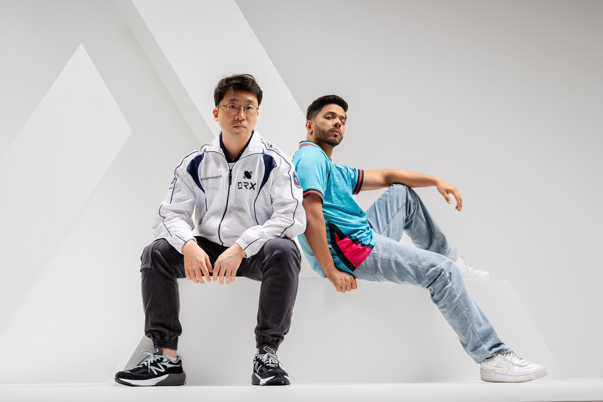 Esports World Cup (@ewc_en) on Twitter photo Two legends going for the same Trophy 🏆 Two legends going for the same Trophy 🏆