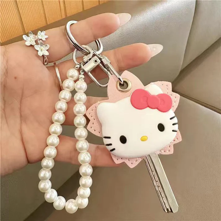 lovesickdoe's tweet photo. hello kitty key https://t.co/HjF6b7UzVs