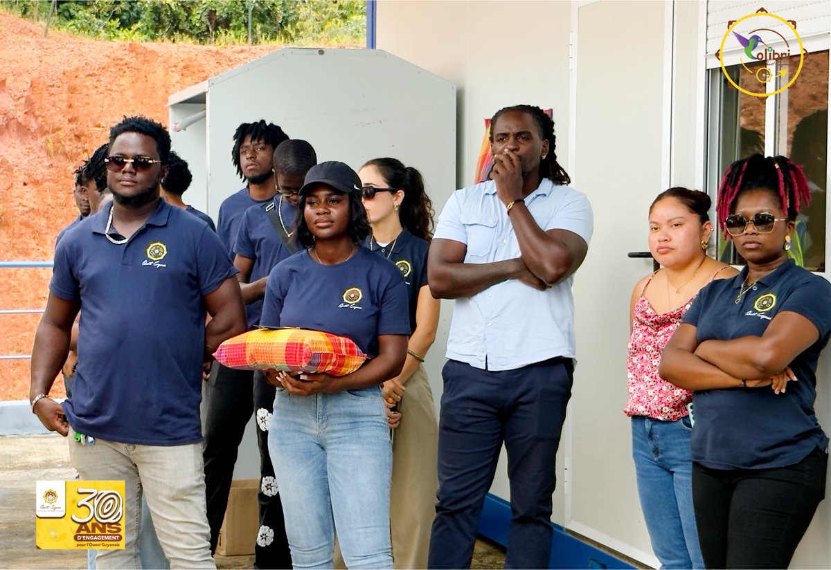 📸 #OuestGuyane : La présidente de la <a href="/ccouestguyane/">Ouest Guyane</a>, Sophie CHARLES, a inauguré ce jeudi 14 août 2025 la déchèterie Colibri d’Apatou aux côtés du maire, des élus et des partenaires.
✅ 800 000 € de travaux 
🎨 Fresque des collégiens
Tous ensemble pour un territoire propre !