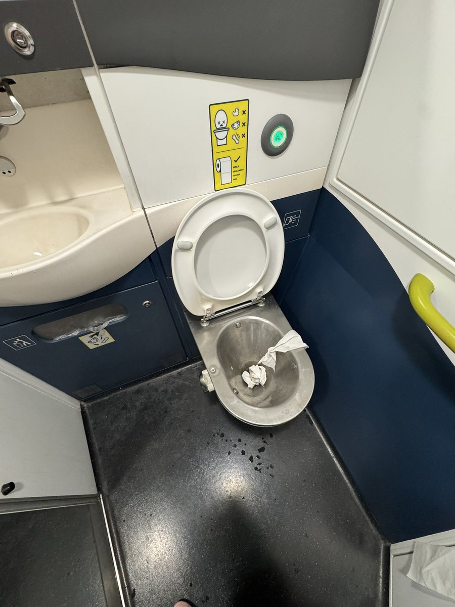 bombanna's tweet photo. @Eurostar just boarded the 14:42 from Paris to London. Toilets on board are disgusting, chair tray filthy and window could barely see out. Just had to clean it all down my self. Would be nice if you cleaned the trains during change overs. https://t.co/yR85kyE6Fg
