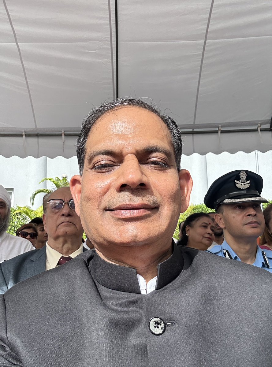 Privileged to attend the 79th Independence Day flag hoisting at the Embassy of India in Bangkok and meet Amb. Nagesh Singh. Proud to celebrate with the Indian community here. 🇮🇳