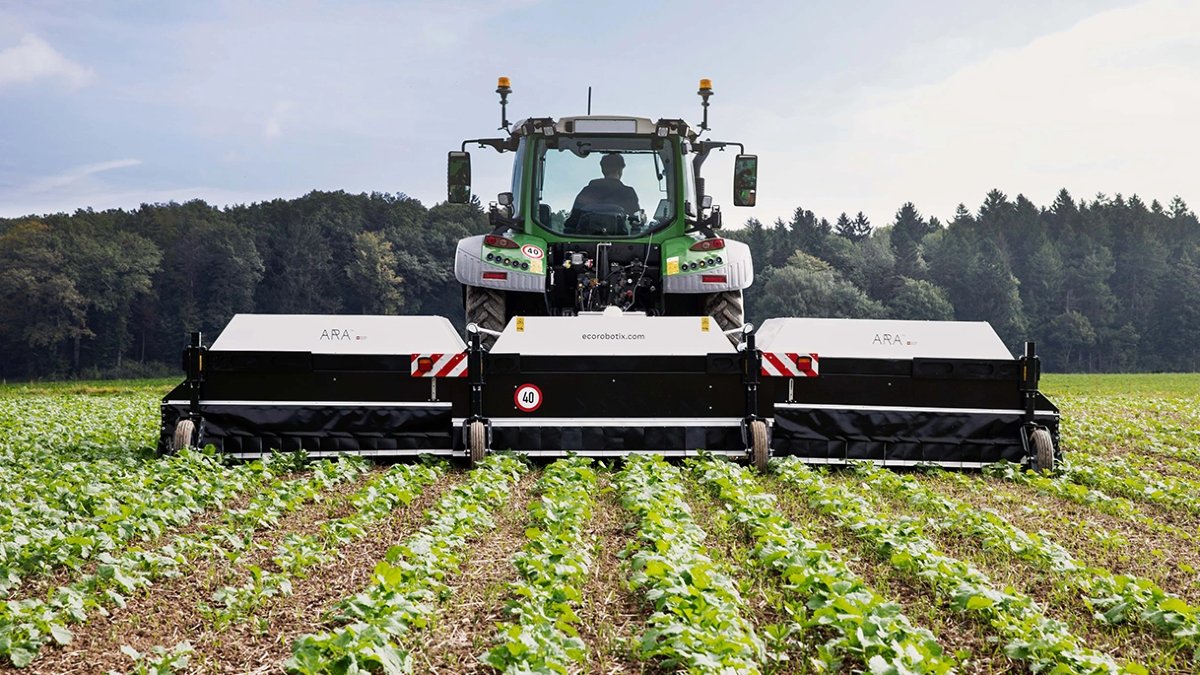 AI Adoption is Accelerating - FAST! 💨

In 2024, global revenues for AI in agriculture surpassed $1.8 billion. 

🚜 Read more: f.mtr.cool/edipqahqhn (page 18)