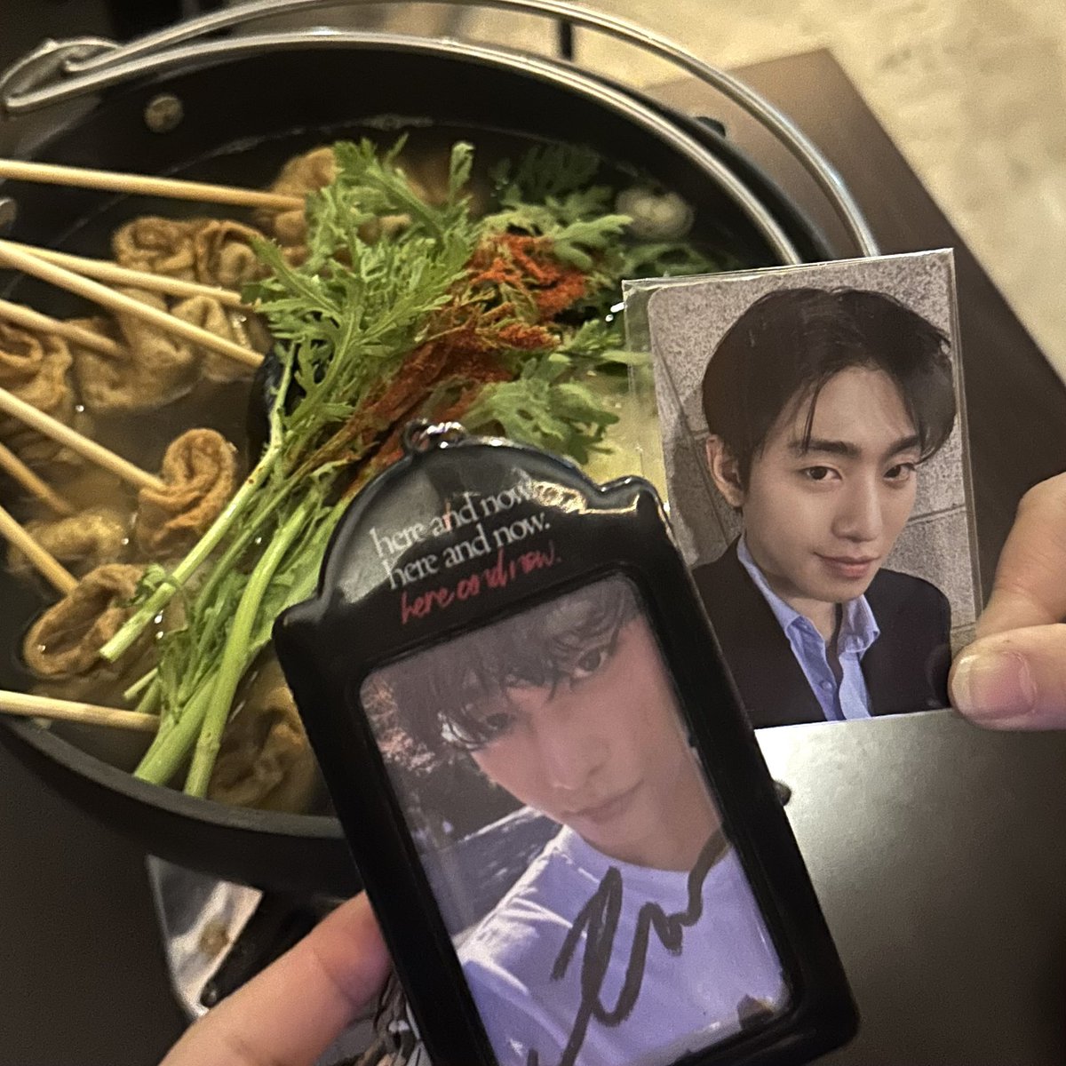 <a href="/W__O___/">다시</a> 18:00
안효섭하면 떠오르는 오뎅탕 맛있게 먹어주기

포토카드는 필수야. 알았지? <a href="/W__O___/">다시</a> 
ㅋㅋㅋㅋㅋㄱㅋㄱㅋㄱㅋㄱㅋㄱㅋㄱㅋㄱㅋ