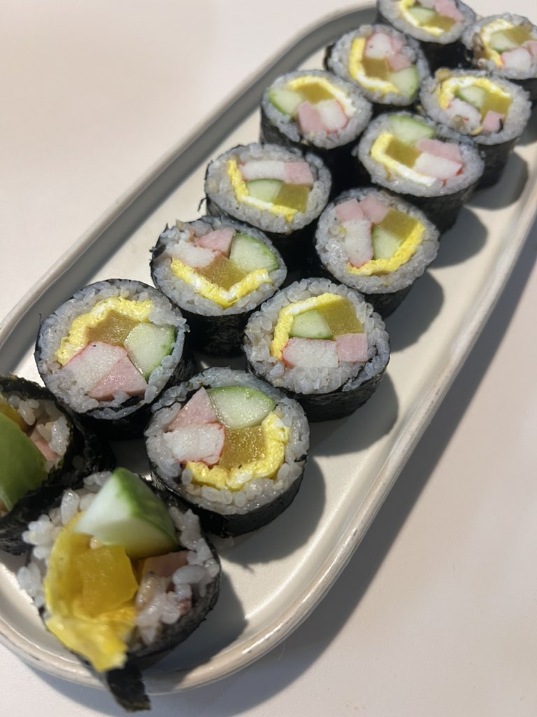 광복절이라 낫또패스하고 김밥을