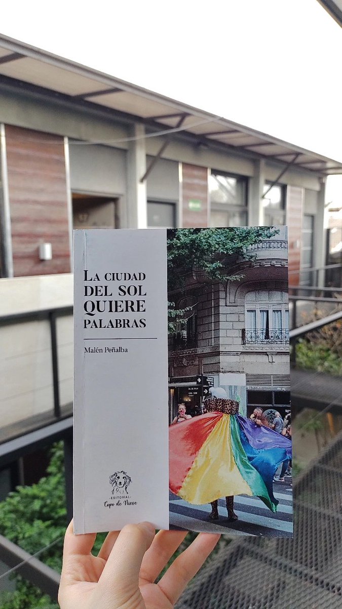 malenipe's tweet image. Salió "La ciudad del sol quiere palabras" lo consiguen x este link 🌞 editorialcopodenieve.com.ar/poesia/la-ciud…