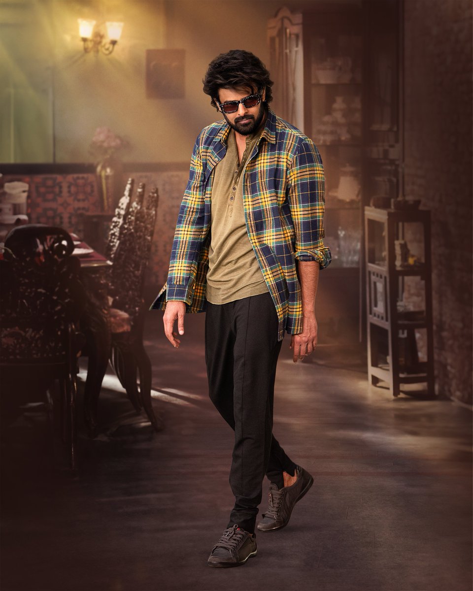 We still can’t understand how you brainless idiots missed playing the #TheRajasaab teaser along with recent releases it could have been a great opportunity to promote it india wide

With or without a release date you should atleast make the audience aware of the film 

#Prabhas
