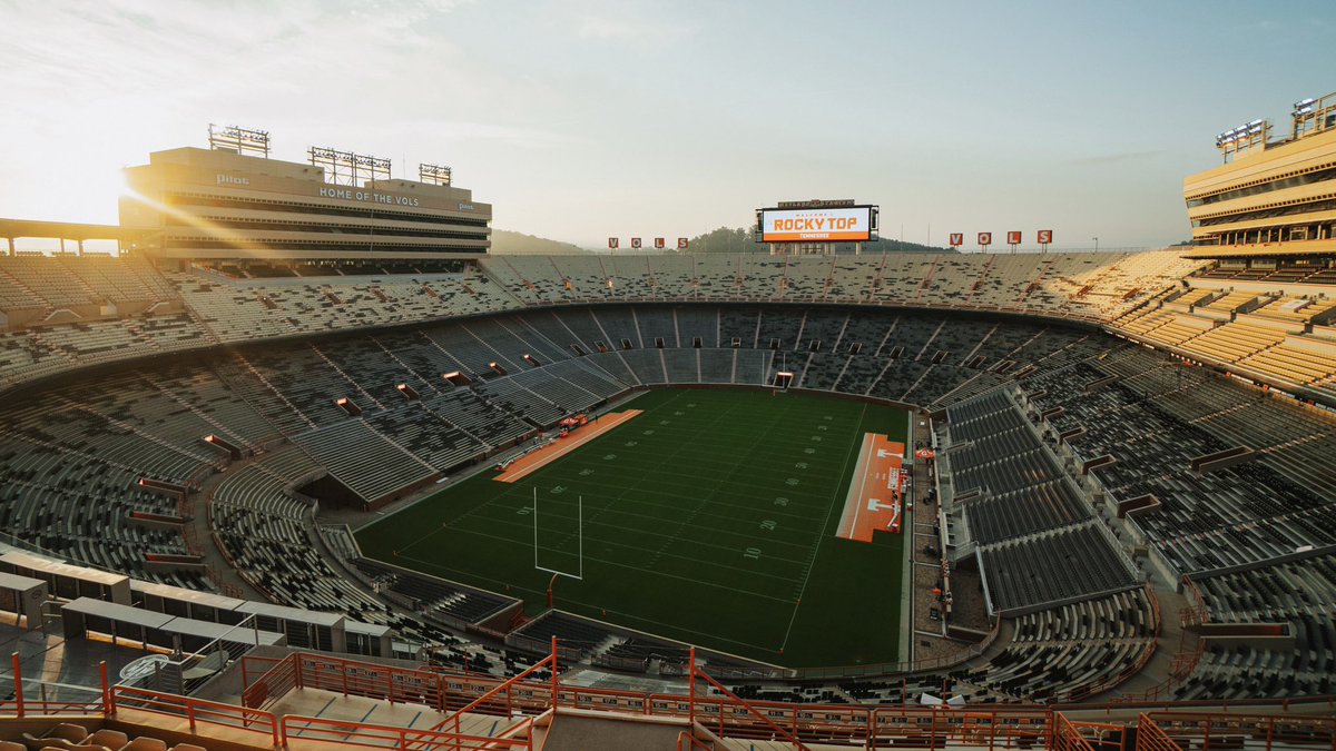 Vol_Football's tweet photo. the views are immaculate

#GBO 🍊 https://t.co/wZ09c50ZIB