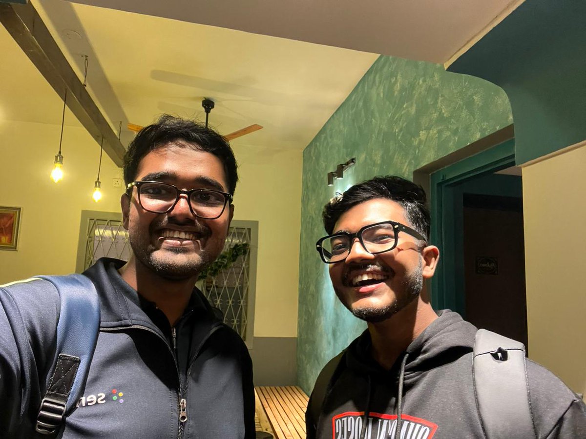 abhicache's tweet photo. was fun catching up with @helloSubhajit 🤝
#MetOnTwitter moment in Bengaluru — lessgo!
p.s. turns out we lived within 300m of each other and had no clue 😂 https://t.co/VeY1U3cpFE