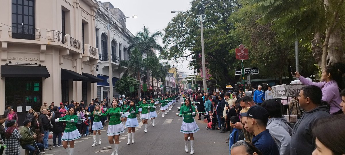 InfoAsuncin1's tweet photo. Asunción del Paraguay, celebra sus 488 años de fundación🇵🇾

El fuerte fundado por españoles en 1537, conocida como la Madre de Ciudades porque terminó convirtiéndose en la base de donde partieron las expediciones que establecieron + de 70 ciudades en Argentina, Bolivia, Brasil. https://t.co/ZnyDjcCZaa