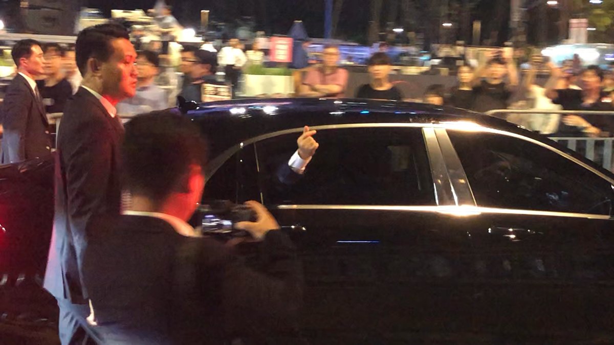 theqoo.net/politics/38719…
재명이 하트 해주고 감

ㅠㅠㅠㅜㅜㅜㅜㅜㅠㅠㅠ