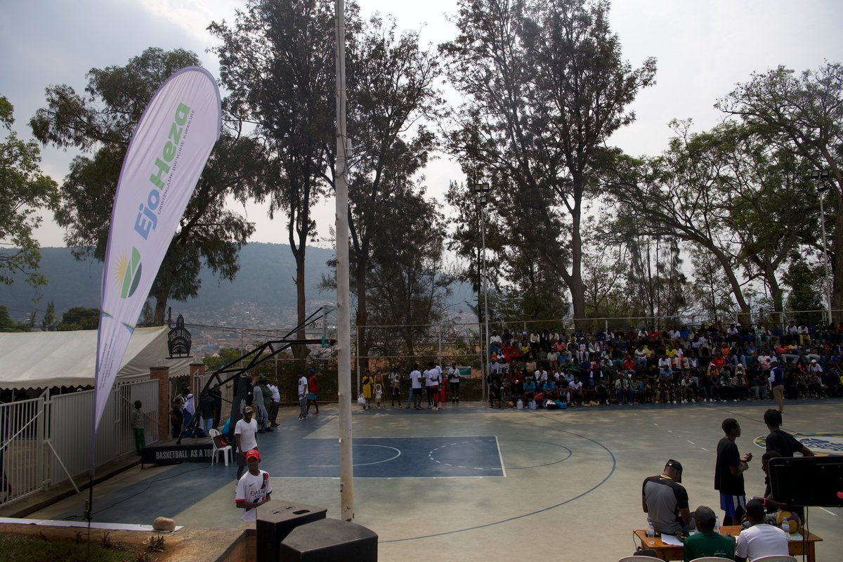 EjoHeza_Rwanda's tweet photo. We’re thrilled to be part of the @Our_Past_In #edufunfiesta 🎉 Come discover the power of saving 💰 and win exciting prizes 🏆!
We can’t wait to see you there! 🙌 #ejoheza #RwOT https://t.co/bd4Z8VCft9