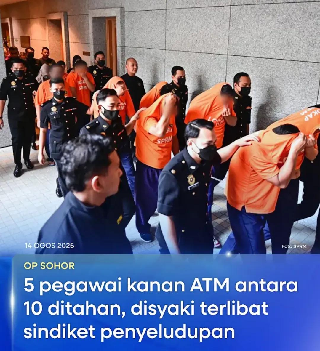 Pegawai Kanan ATM. Bukan prebet bawahan ye.

Ada salah seorang tu, dari unit risikan (espionage).

Antara mereka ni dengan apek hardware yang ukur bendera terbalik tu, yang mana lebih bahaya <a href="/drakmalsaleh/">drakmalsaleh</a>?