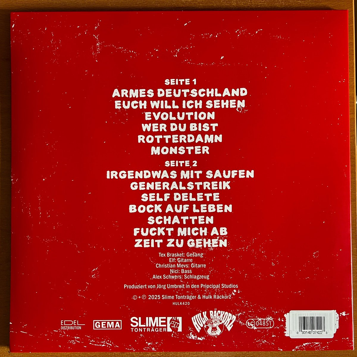 Passend zu meiner Stimmung, passend zur allgemeinen bescheidenen politischen Lage… #slime #ArmesDeutschland #Monster