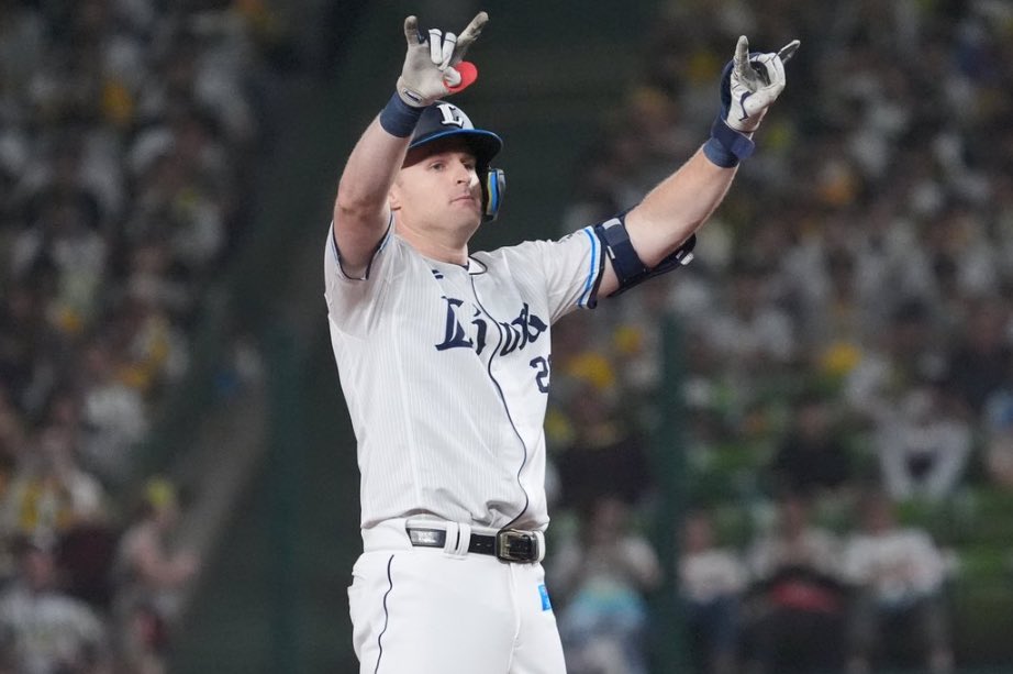 タキトゥーベ tweet media