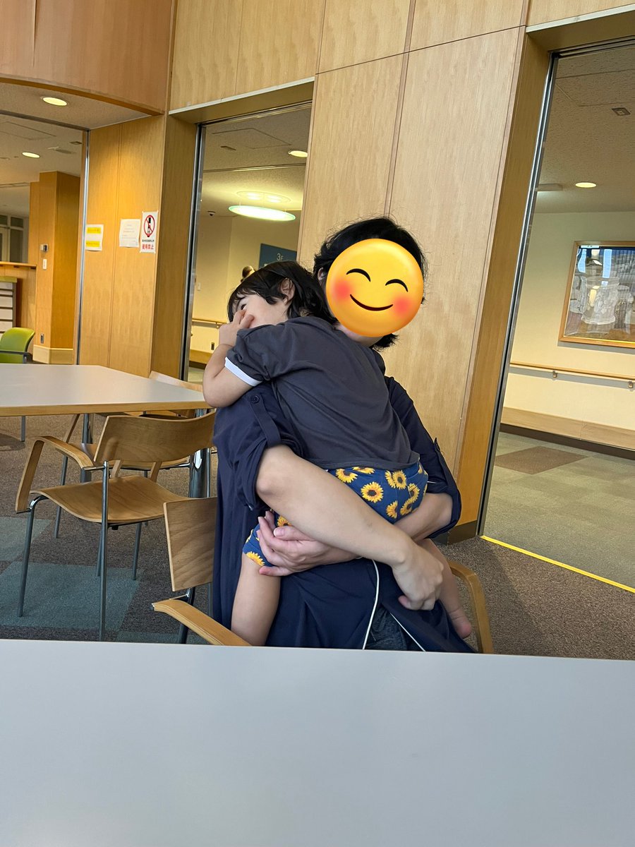 DrF114's tweet photo. 西村家に男の子が来てくれました🕊️
奥さんありがとう！

面会で久しぶりのママに力強いハグ🥰

夜娘がぬいぐるみを自分のお布団に寝かせる姿を見て
👨「弟寝かす準備してんの？」
👧「うん」
すると娘から泣きそうな顔で突然ぎゅと
娘も頑張ったしいっぱい我慢したよね

#娘の優しさ
#ありがとう https://t.co/VrpAfQONBO