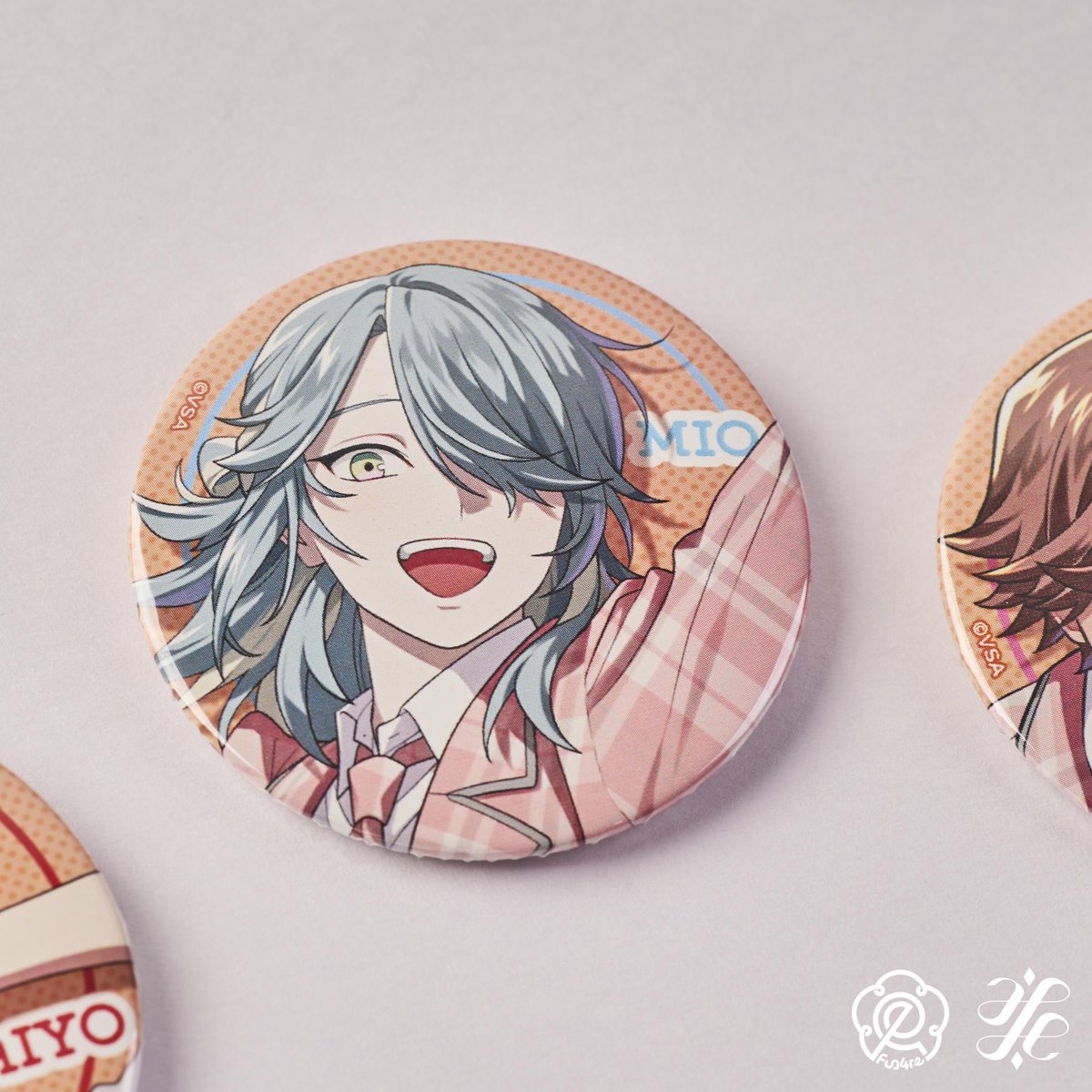 予約受付中✨ /／ ◤￣￣ fun4re / illuvista 1周年記念グッズ予約受付