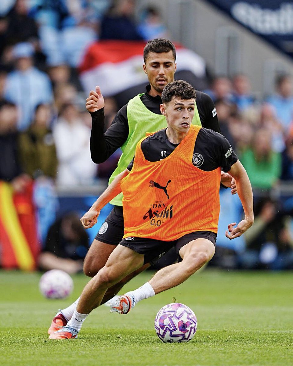 cityreport_'s tweet photo. 𝘽𝙍𝙀𝘼𝙆𝙄𝙉𝙂: Rodri and Phil Foden will be IN the #ManCity squad against Wolves tomorrow, Pep Guardiola has confirmed. ✅✅ https://t.co/8mZafAdiDB
