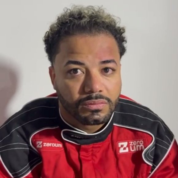 xlovyados's tweet image. ele: nossa queria comer um frango xadrez
hytalo santos: