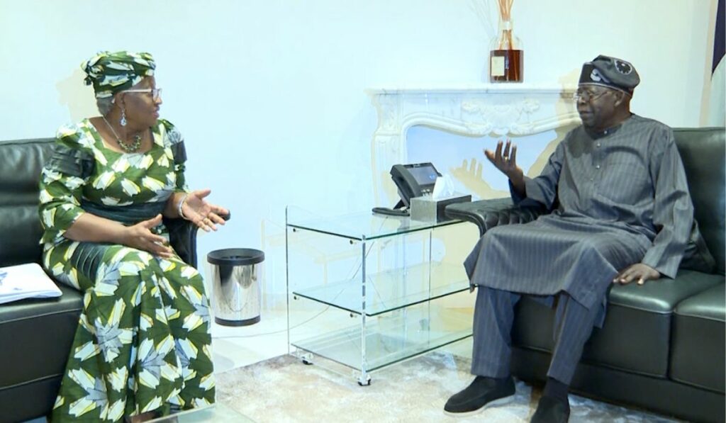 ParallelFacts's tweet image. Nigerians Experiencing Hardship from Tinubu’s Reforms; More Programs Needed for the Poor and Vulnerable — Okonjo-Iweala parallelfactsnews.com/nigerians-expe…