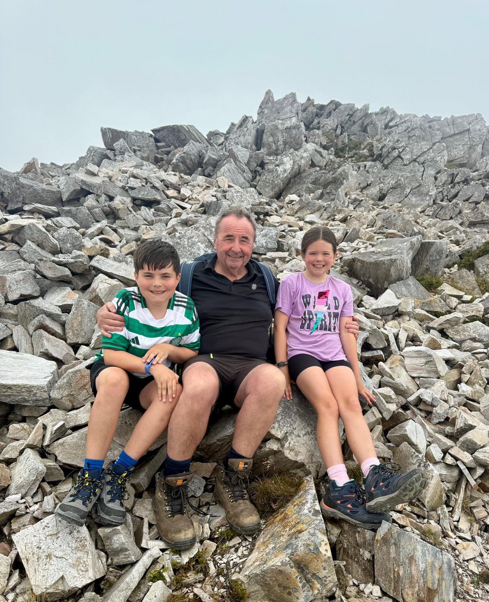 15/Aug/2025 Mount Errigal Donegal 

Ar bharr Sliabh Earagail Dhún na nGall le mo gharmhac Tomás agus mo ghariníon Neasa

We sang a few songs, our repertoire ranged from  from ‘Home to Donegal’ (Daniel O Donnell) to ‘I’m a H.O.O.D  (Kneecap) 

Tá gach rud go maith / All is well
