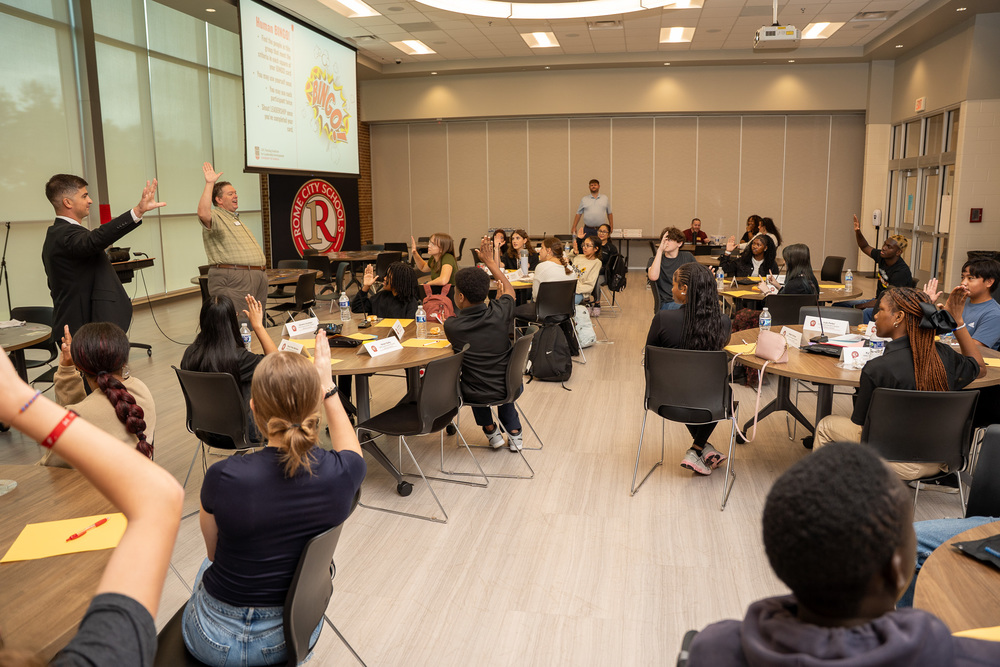 Rome City Schools, UGA’s Fanning Institute Team Up to Help Develop Student Leaders rcs.rome.ga.us/o/rms/article/…