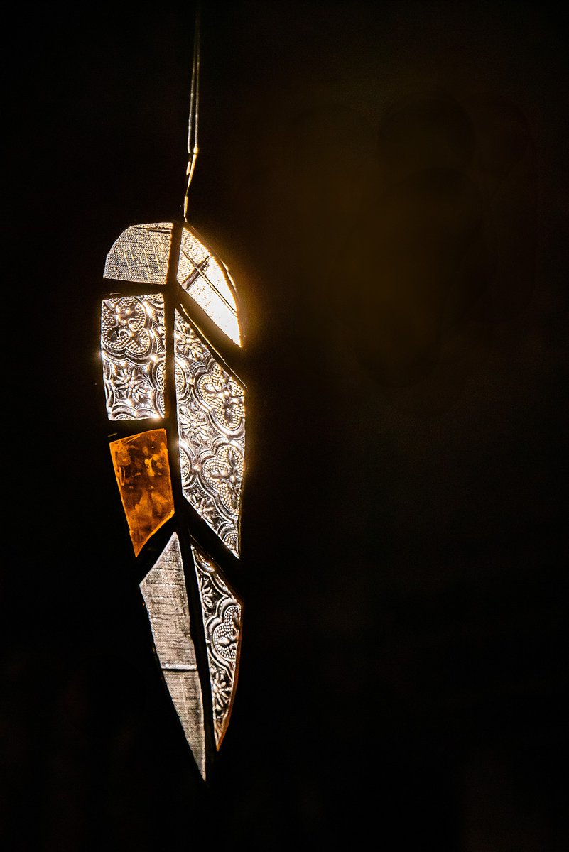 teco_in_atl's tweet image. ꕥ When Memories Shine Through Glass
Patterned glass is back—reimagined as lamps, coasters &amp;amp; keepsake boxes.
Some even reuse glass from family homes, turning memories into timeless design. 💭
👉 reurl.cc/GNbonv

📷 Taiwan Panorama
#TECOATL #PatternedGlass #TaiwaneseDesign