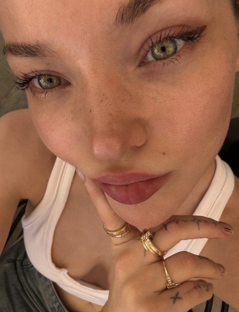 dovejpgs's tweet photo. prettiest eyes in the world https://t.co/363atJnj0P