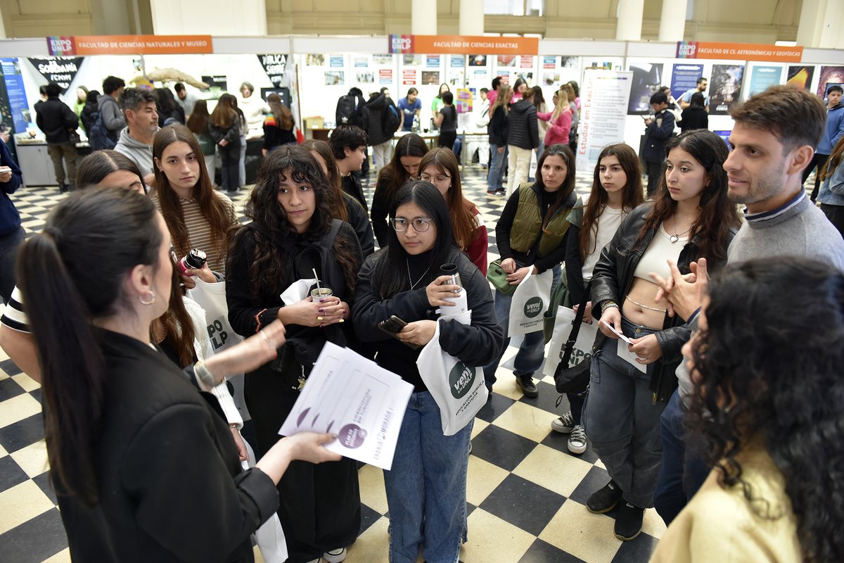 FINALIZÓ LA #EXPOUNLP 2025✨
Entre el lunes 11 y el jueves 14 de agosto se llevó a cabo, en el Centro Cultural Pasaje Dardo Rocha y ante más de 20.000 asistentes, la 23° edición de la megaferia de la @UNLP