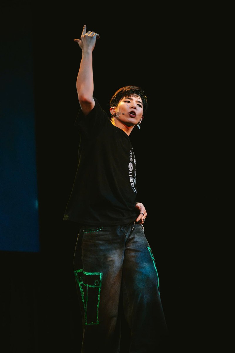 Big_O_cean's tweet photo. Raleigh, thank you for lighting that day so bright🌟

#BigOcean #빅오션 
#CHANYEON #PJ #JISEOK 
#찬연 #피제이 #지석
#US #Raleigh
#BigOceanUS2025
#RidethewaveTour https://t.co/tIPu35vSn9