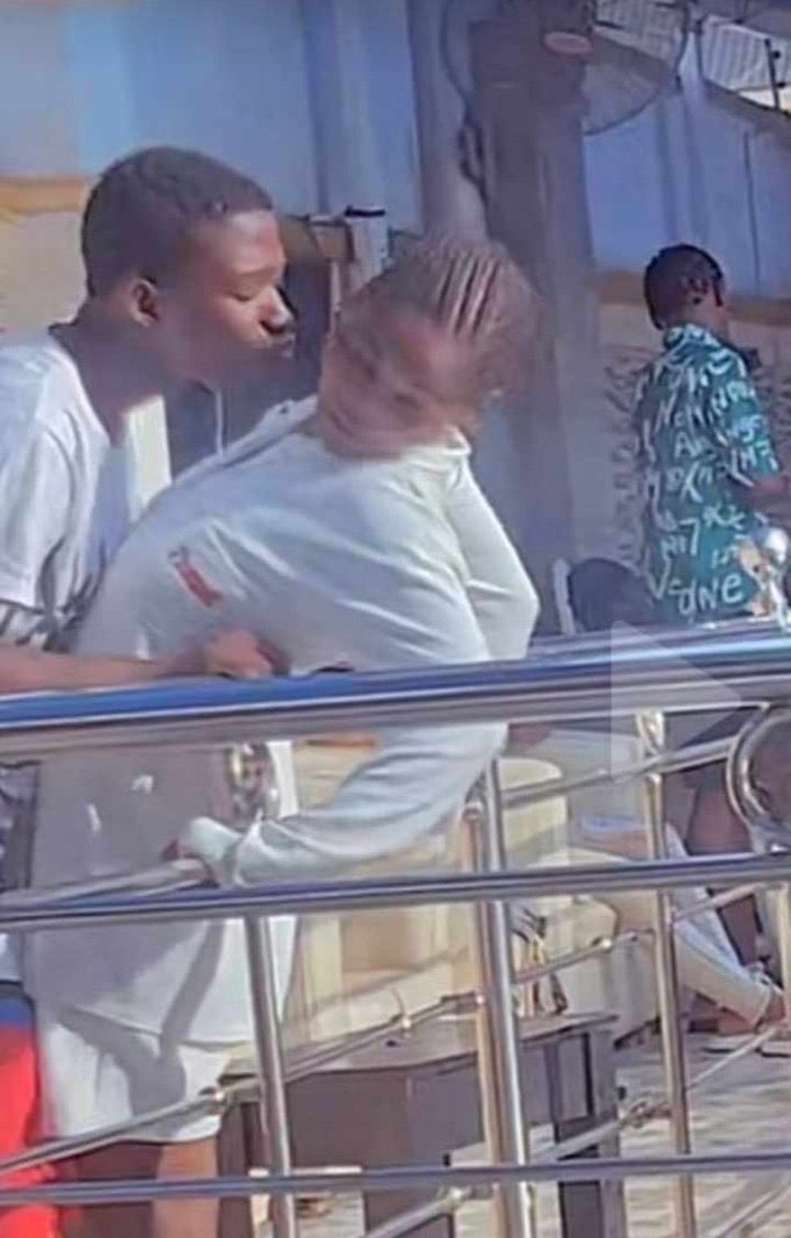 Whistling 😙 

Meucheeew Meucheeew Meucheeew

Please <a href="/KRNL_xyz/">KRNL Labs</a> let me kiss that reward,don't do this to me 👇👇😭😭👇👇