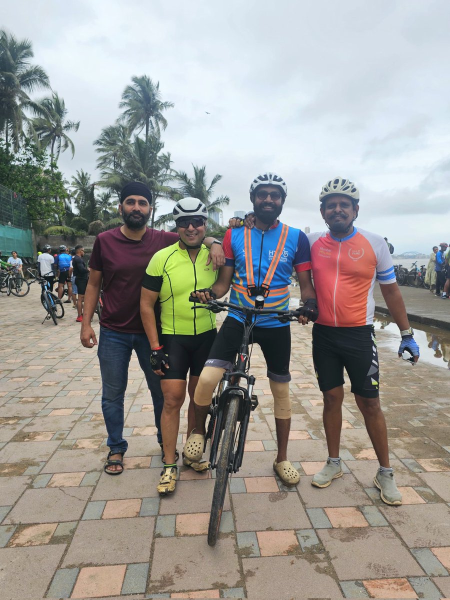 Mumbai MMR Region Cyclists Reunion at Dadar Park Club - Happy Independence Day to all
