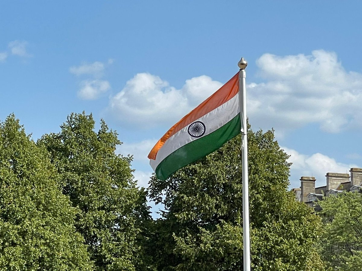 Today marks India’s 78th year of independence. It was a pleasure to join the #Bristol Indian diaspora outside City Hall to raise the national flag and celebrate heritage, culture and community. Many thanks to Avon Indian Community Association for organising