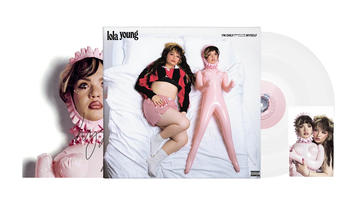 VINYLCORDALERTS's tweet photo. ✍🏻 | Le vinyle #SpotifyFansFirst signé de "I'm Only F*cking Myself" (+ K7) de Lola Young (@lolayounggg) est disponible en précommande sur son store 🤍
⚠️ UK/IE Only !
🔗 https://t.co/RNSFLPgCTg https://t.co/gr4EjrIQ5T