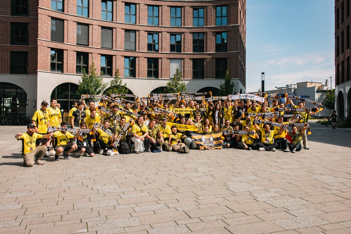 Bon, et si on revenait sur Cologne 25 avec les <a href="/GoldenHornets/">🐝 Golden Hornets 🐝</a> ? ⛪️

Toujours un plaisir de me joindre aux events CS depuis Berlin en 2019, ça commence à dater !