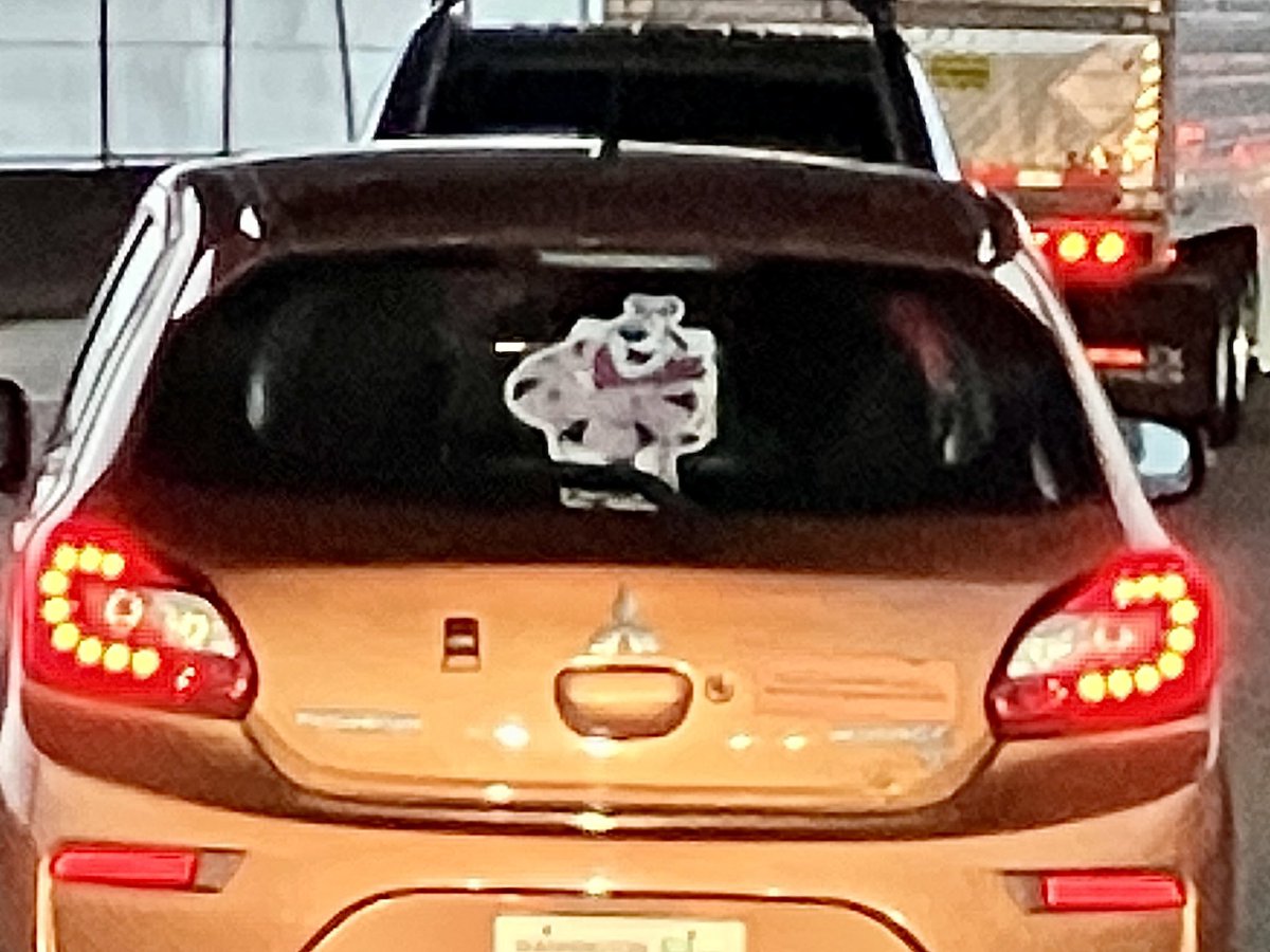 TONY… you don’t come across ‘Tony The Tiger’ fans often.  Or ever.  But this guy has a Tony decal in his back window and I think it’s GRRRRRRREAT!! Happy Friday out there! #LiveOnK2 #pdxtraffic