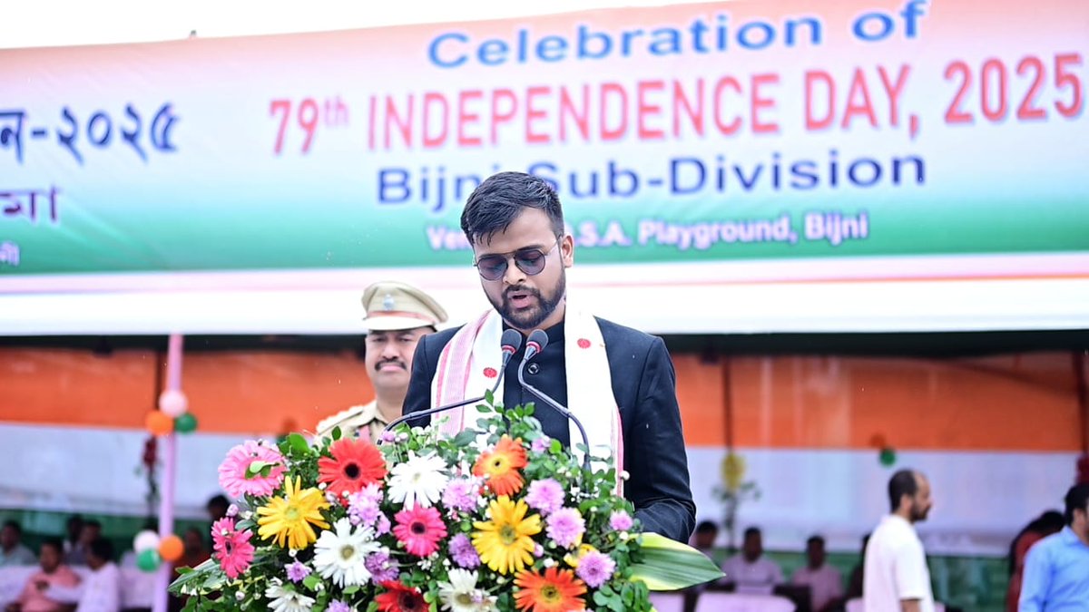 bijni_sdo's tweet photo. Bijni Sub-Division celebrated the 79th Independence Day with grandeur at BDSA Ground. SDO(C) Shri Arjit Mahajan, IAS, attended as Chief Guest along with dignitaries, HoDs &amp; students, whose active participation made the event a grand success. https://t.co/uPwY01K7Sh