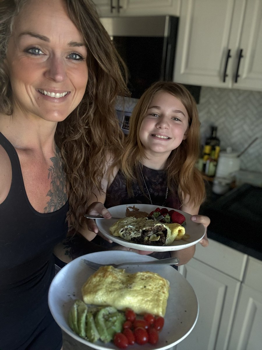 Kristina Cook tweet media