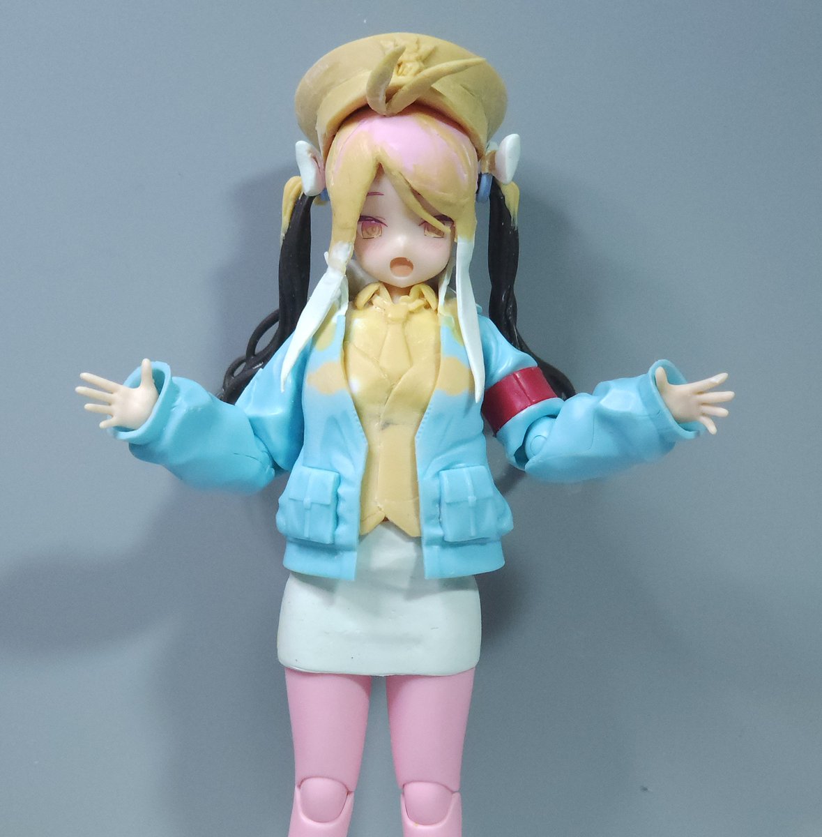 TrsreNkey0v's tweet photo. 出せる進捗
ジャケットをネオジム化
元のはフード込みで閉じてたやつをフード除去してもネオジムで維持できるようにした https://t.co/c4gaqq3n28