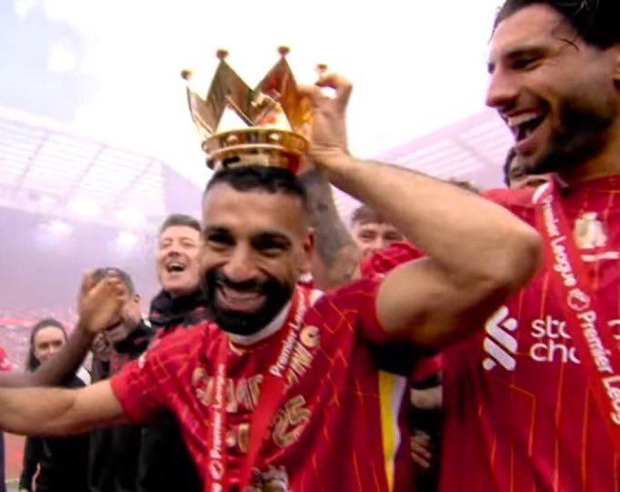 Liverpool Giveaway 🔴

If Mohammed Salah scores today! We will send someone who enters in this giveaway a free Liverpool kit!

How to enter
1. Follow me
2. Like this post
3. Retweet 

Good luck! 🔴🔴🔴