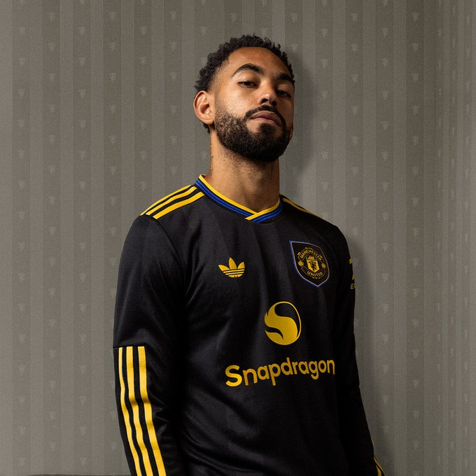 UtdDistrict's tweet photo. What is your 𝐇𝐎𝐓 𝐓𝐀𝐊𝐄 for #mufc across 2025/26? 👀🔥 https://t.co/ePZc3neZyn