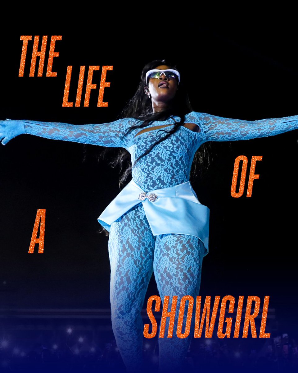 Our favorite show girls 🧡