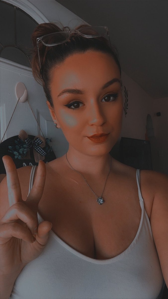 Goooood morning ❤️ happy Friday we live on <a href="/KickStreaming/">Kick</a> <a href="/KickCommunity/">Kick Community</a> with some warzone 

Kick.com/devasaurus