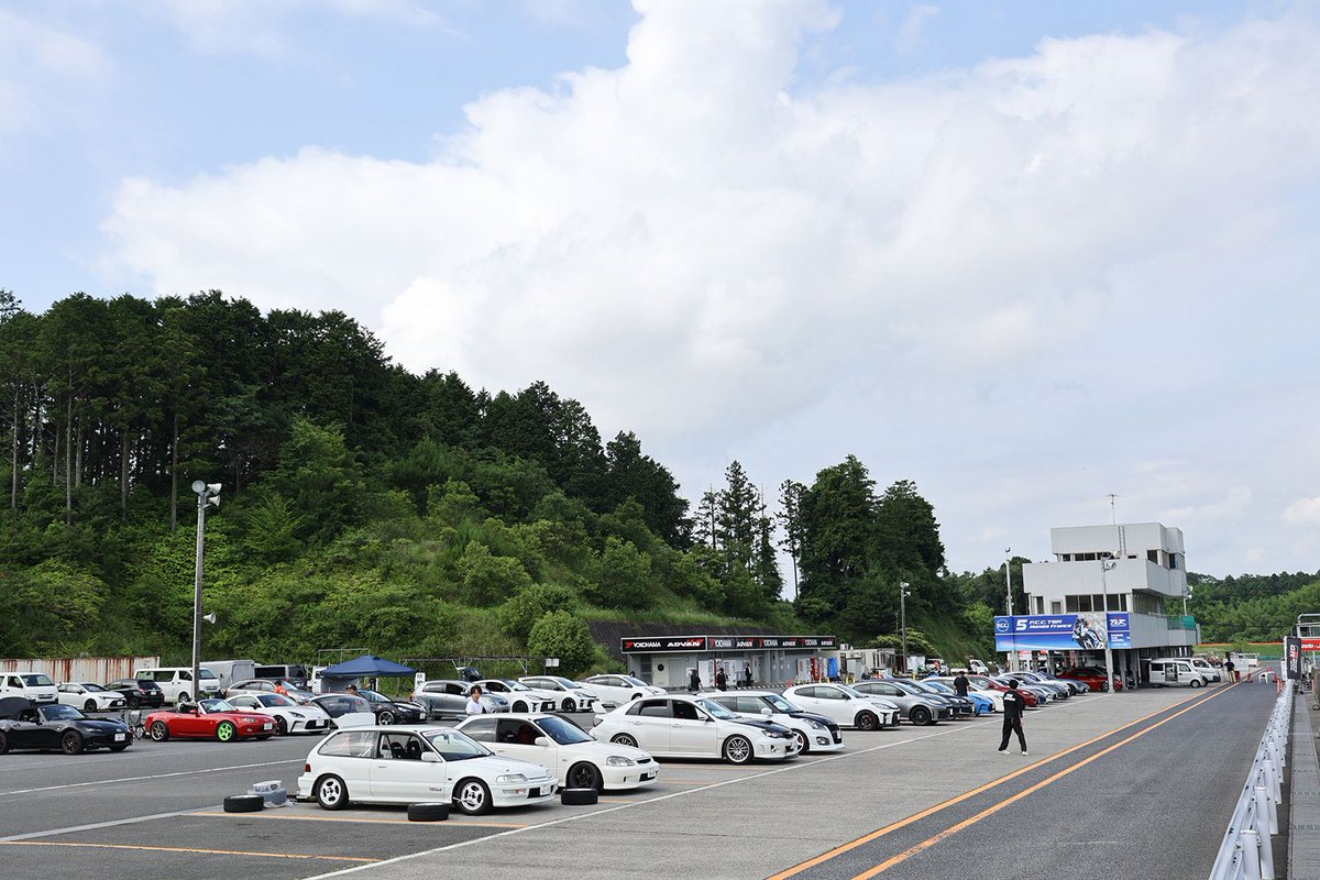 sh3vtec's tweet photo. GRガレージ走行会の写真撮ってもらえてた
N1仕様風飽きてきたから来年あたりに仕様変更しよ https://t.co/Jx4j9uqnnL