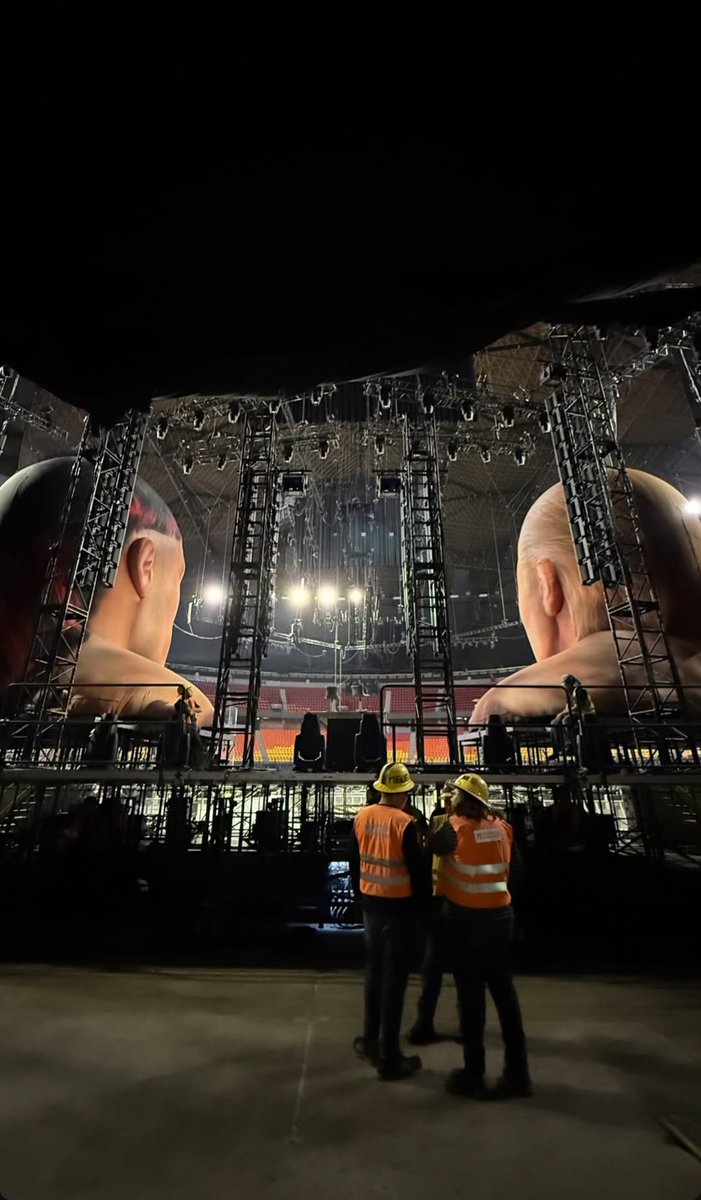 Vuelve la escenografia de Papota esta noche en Mexico, 8PM !